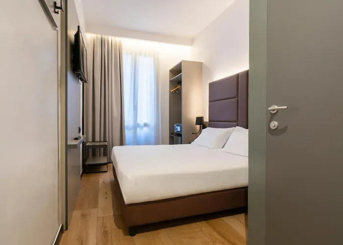 ロンドン ホテル ミラノ