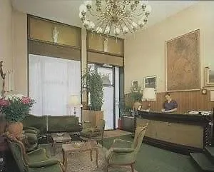 ロンドン 2* ミラノ